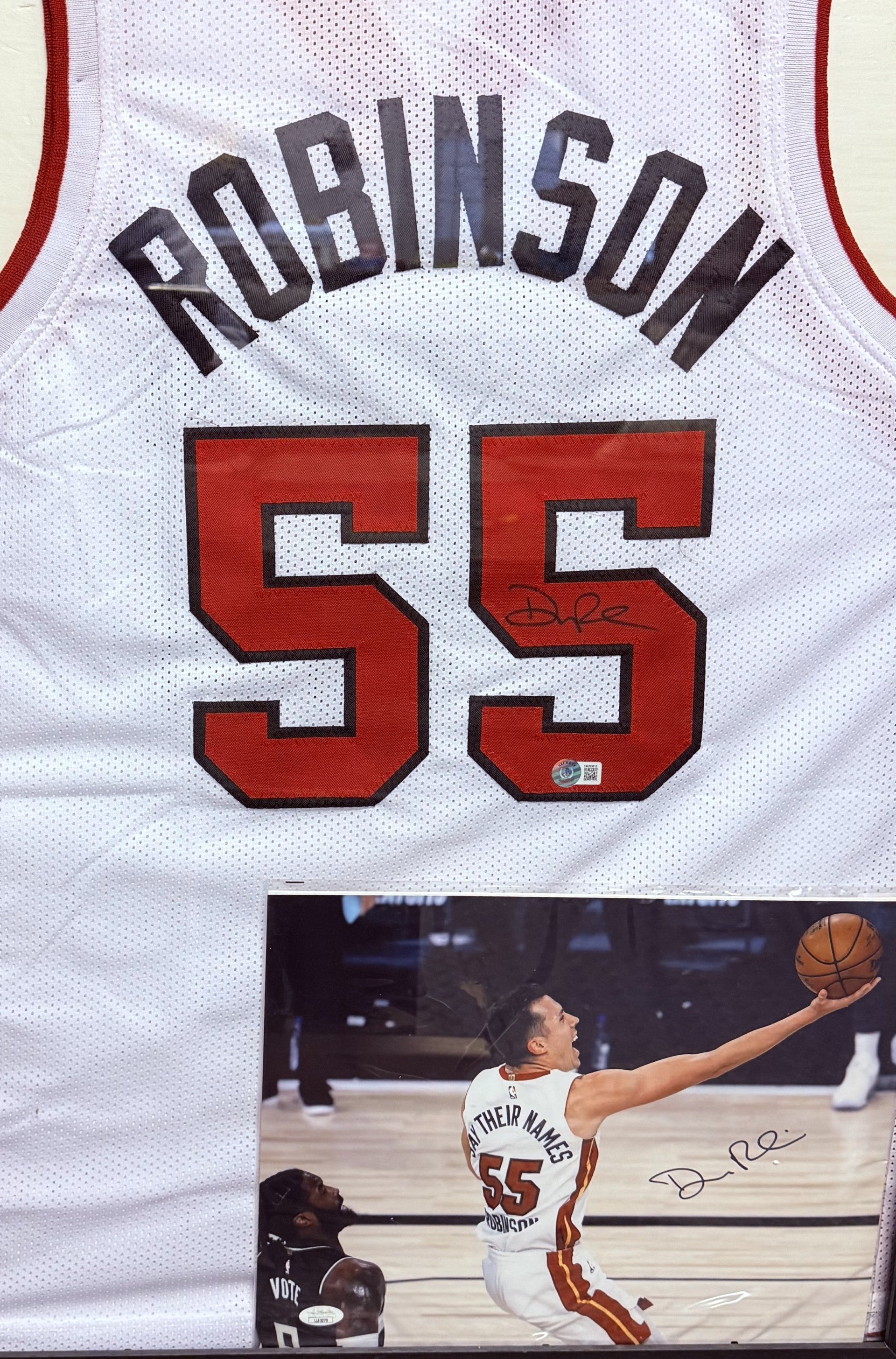 Duncan Robinson SIGNED Jersey & Photo (NBA)