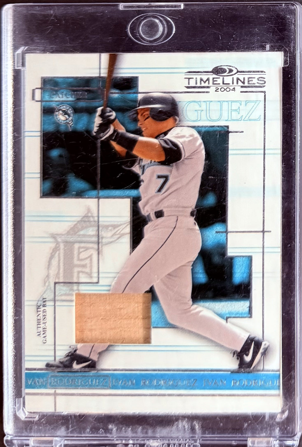 Ivan Rodriguez Jersey + Rookie Card Bundle (MLB)