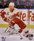 Nicklas Lidstrom SIGNED Photo (NHL)